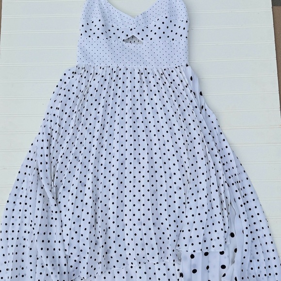 *NWT* Banana Republic Polka Dot Pleated Midi Dress - Picture 2 of 7